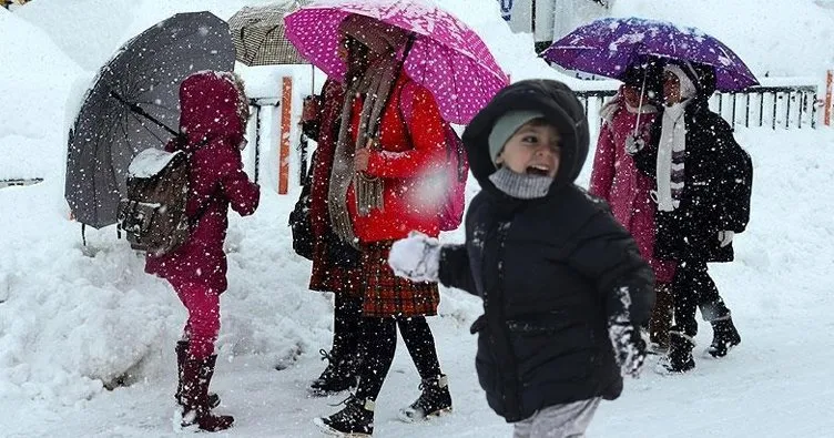 İstanbul’da 9 İlçede Okullar Tatil Edildi! Kar Yağı Etkisini Arttırıyor