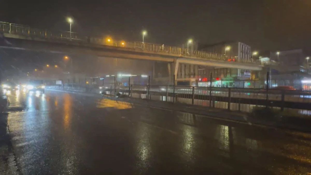 İstanbul’da Kar Yağı Başladı